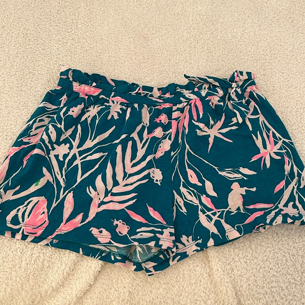 girls, Lily Pulitzer shorts